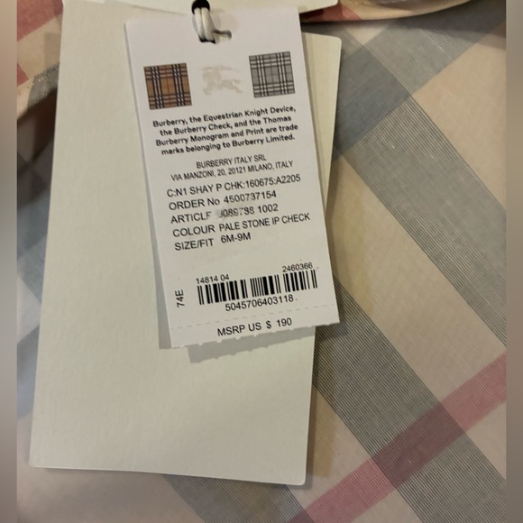 NWT- Burberry’s Check-Print Bib, Size 6M-9M - Picture 6 of 7